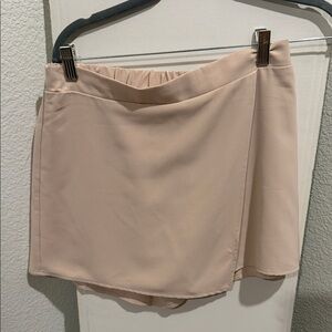 TCEC Cream Skort